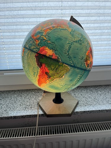 Gut erhaltener globus - gut, der